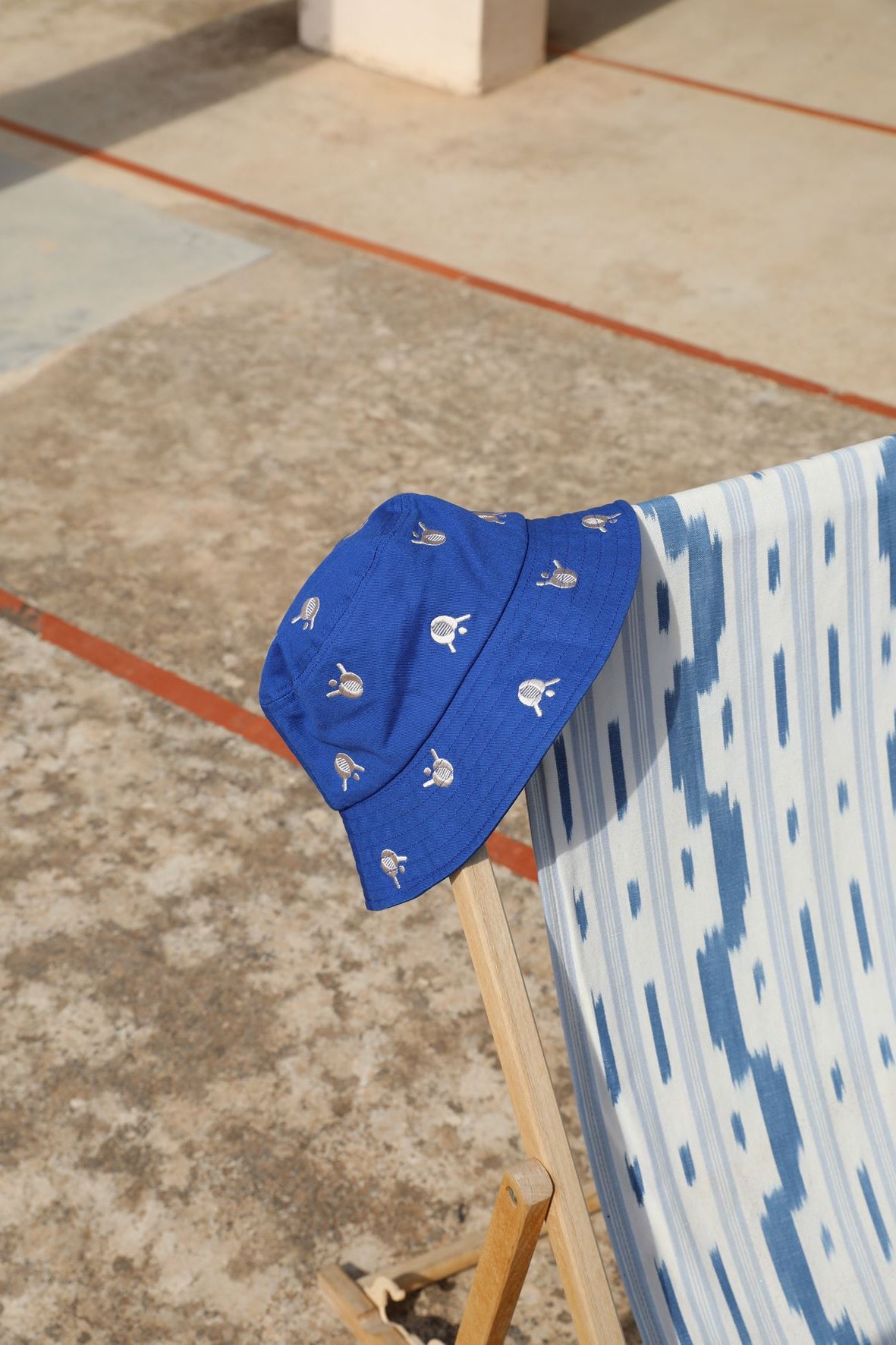 Batty Bucket Hat Clothing - Becksöndergaard