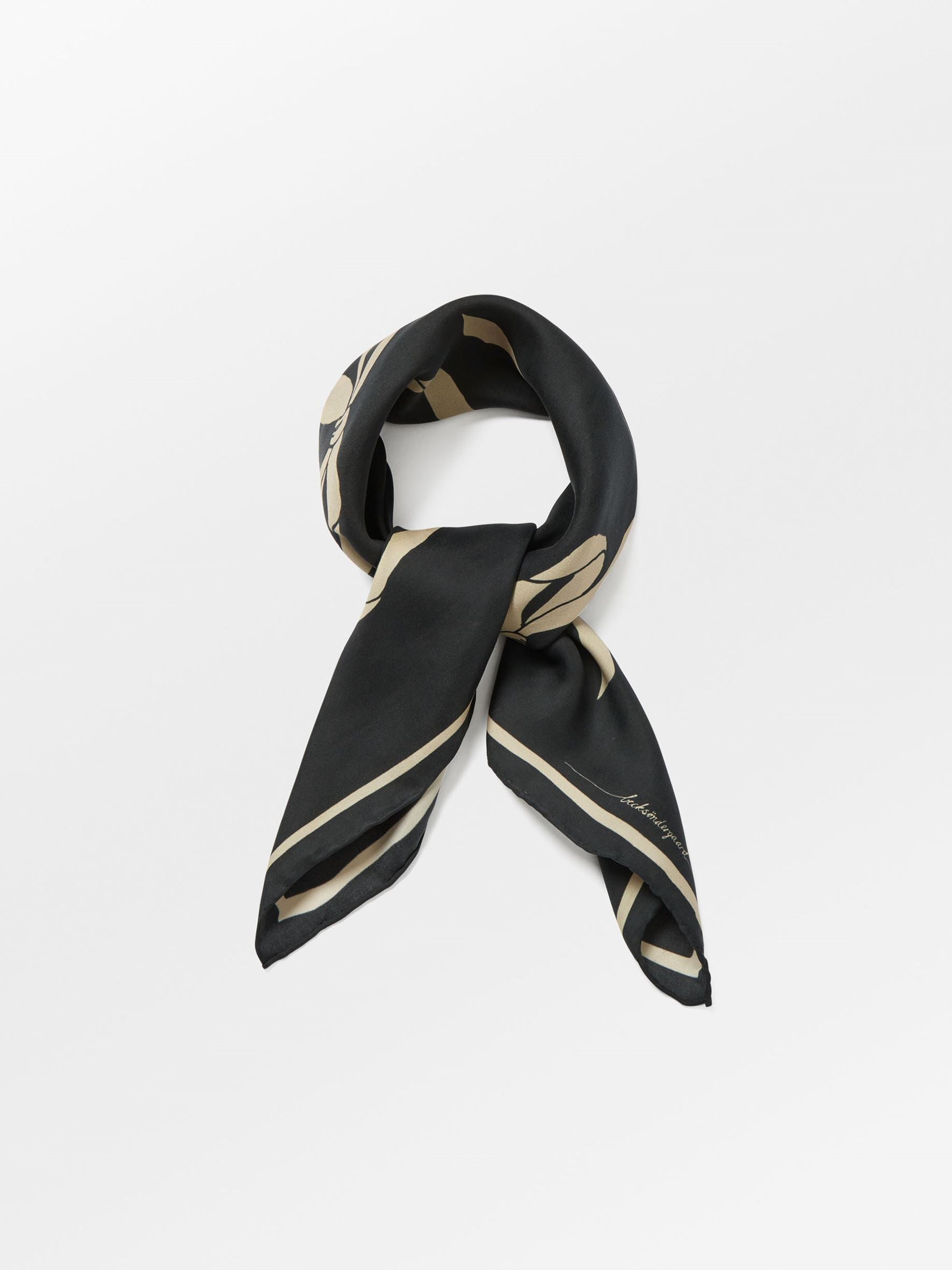 Bow Twill Sia Scarf OneSize - Becksöndergaard