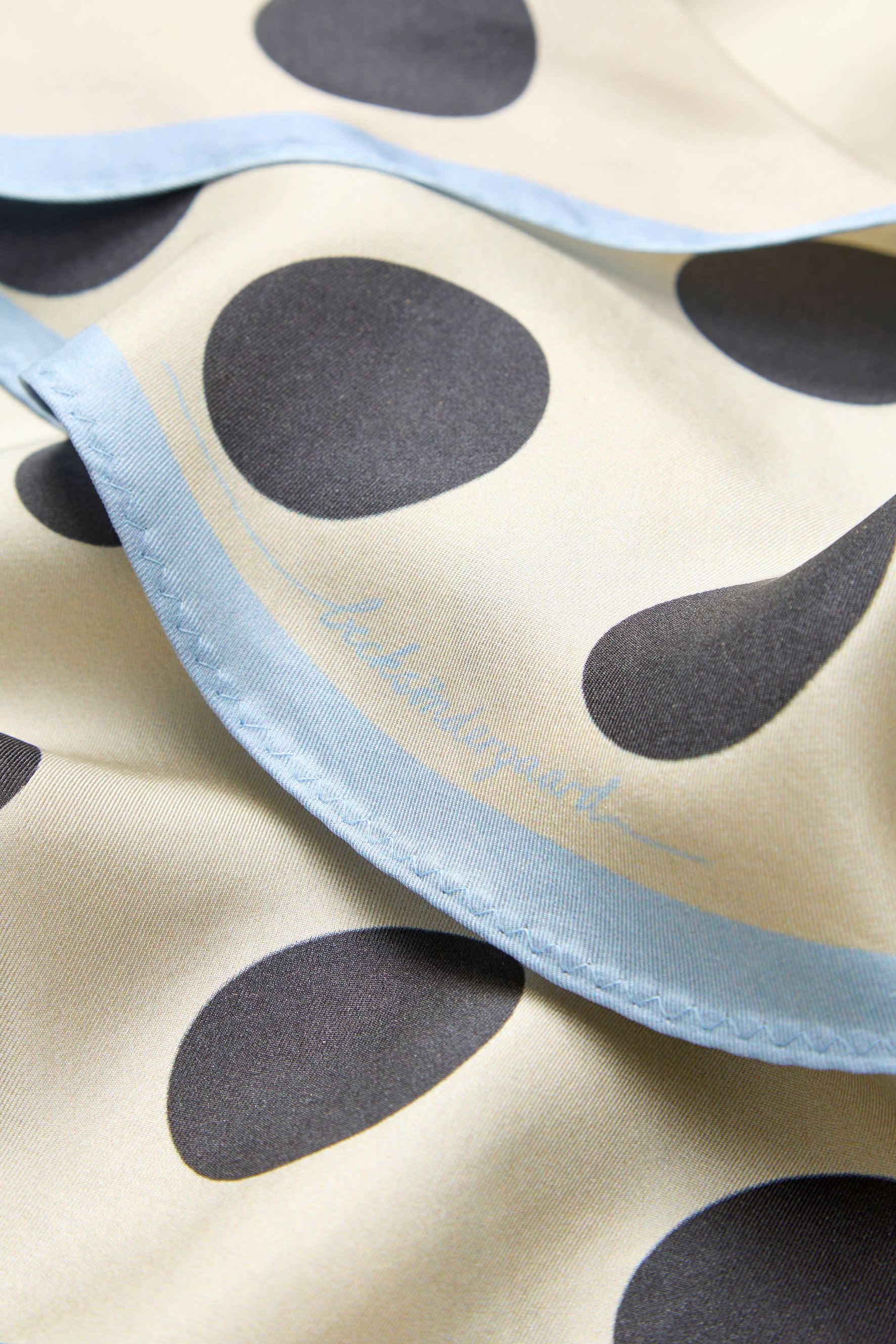 Maxi Polka Triangle Sia Scarf OneSize - Becksöndergaard