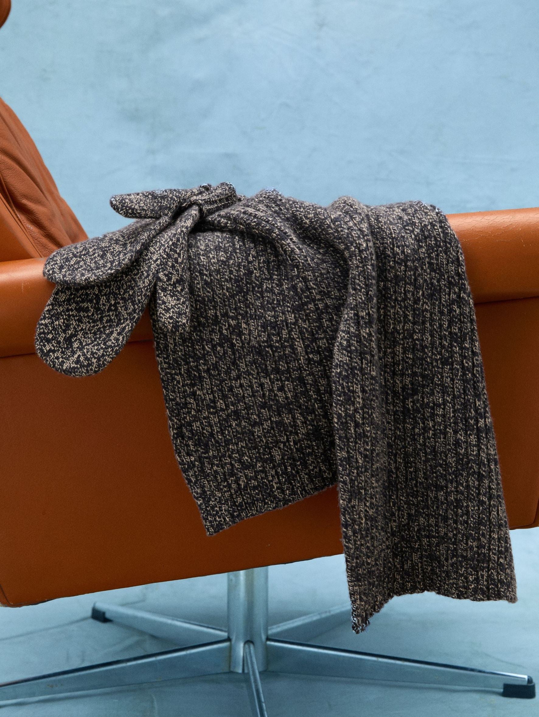 Cashrino Twisted Scarf OneSize - Becksöndergaard