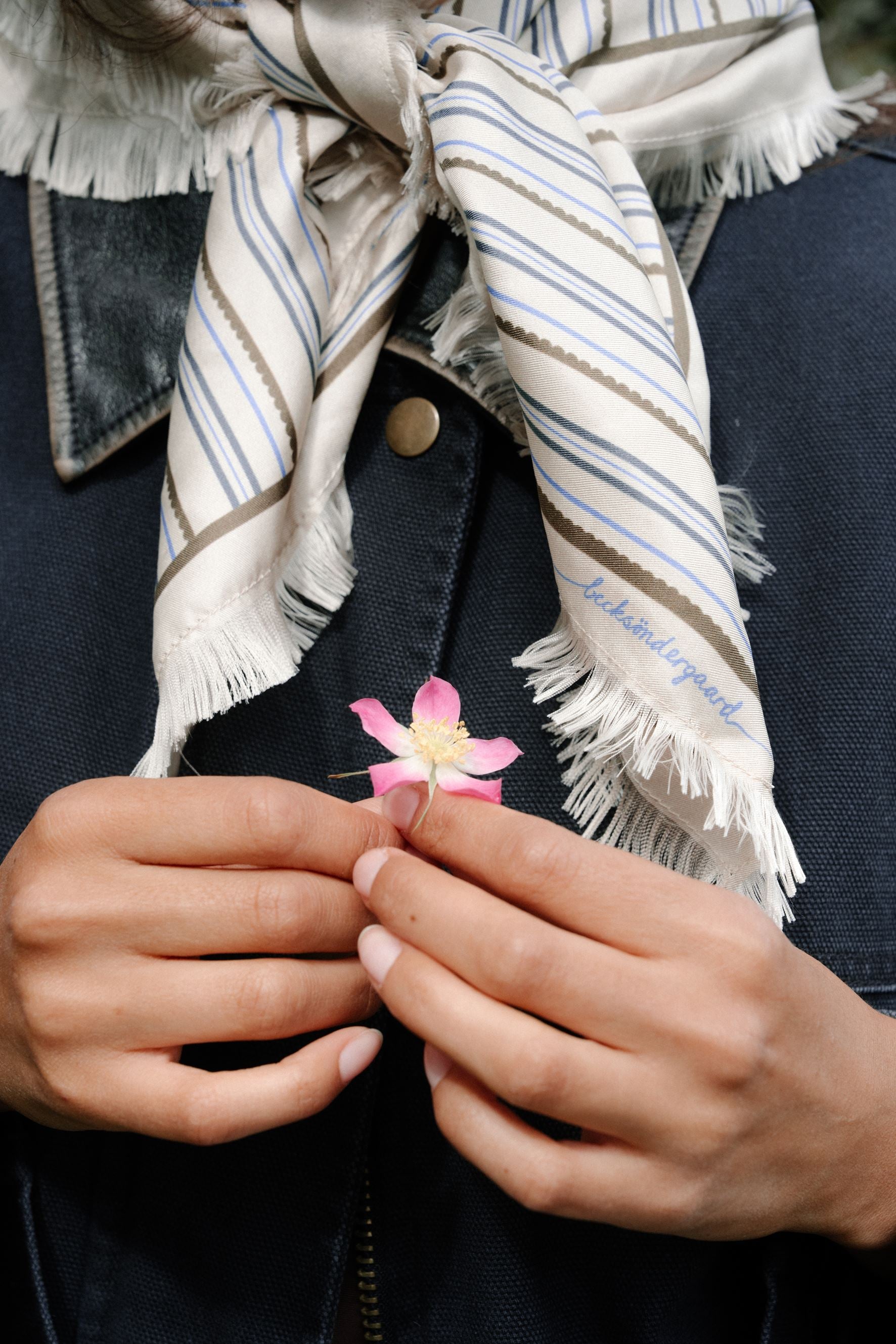 Scallopia Striped Sia Scarf OneSize - Becksöndergaard