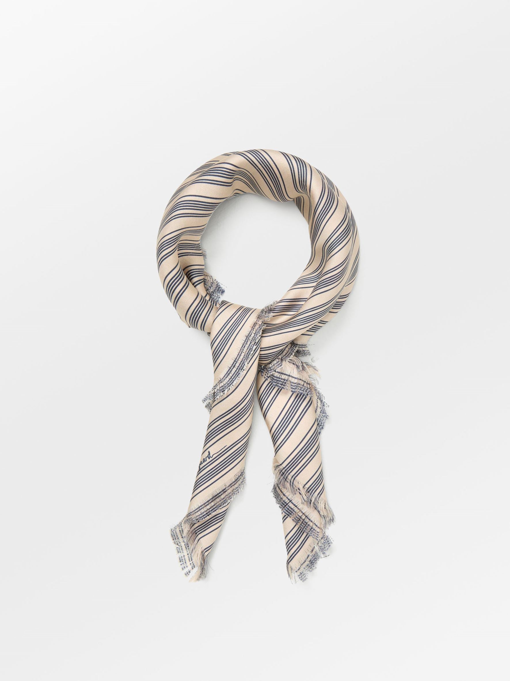Strifilia Sia Scarf OneSize - Becksöndergaard