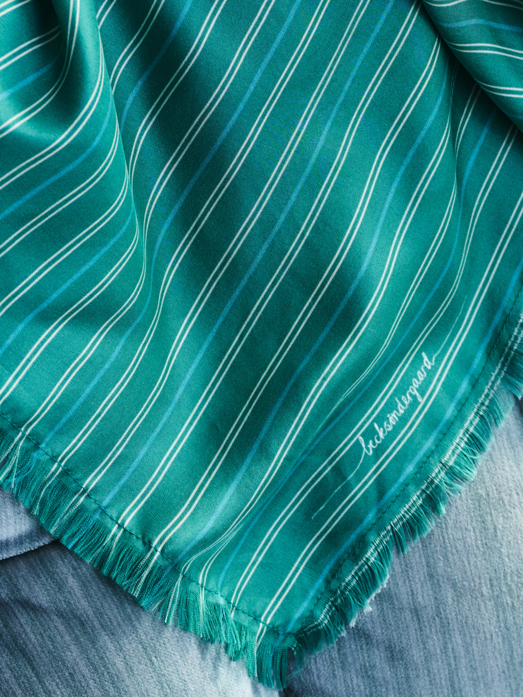 Strifilia Sia Scarf OneSize - Becksöndergaard