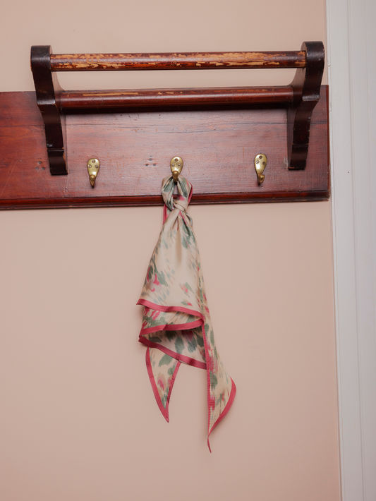 Becksöndergaard, Tapelia Triangle Sia Scarf - Summer Sand, winter accessories