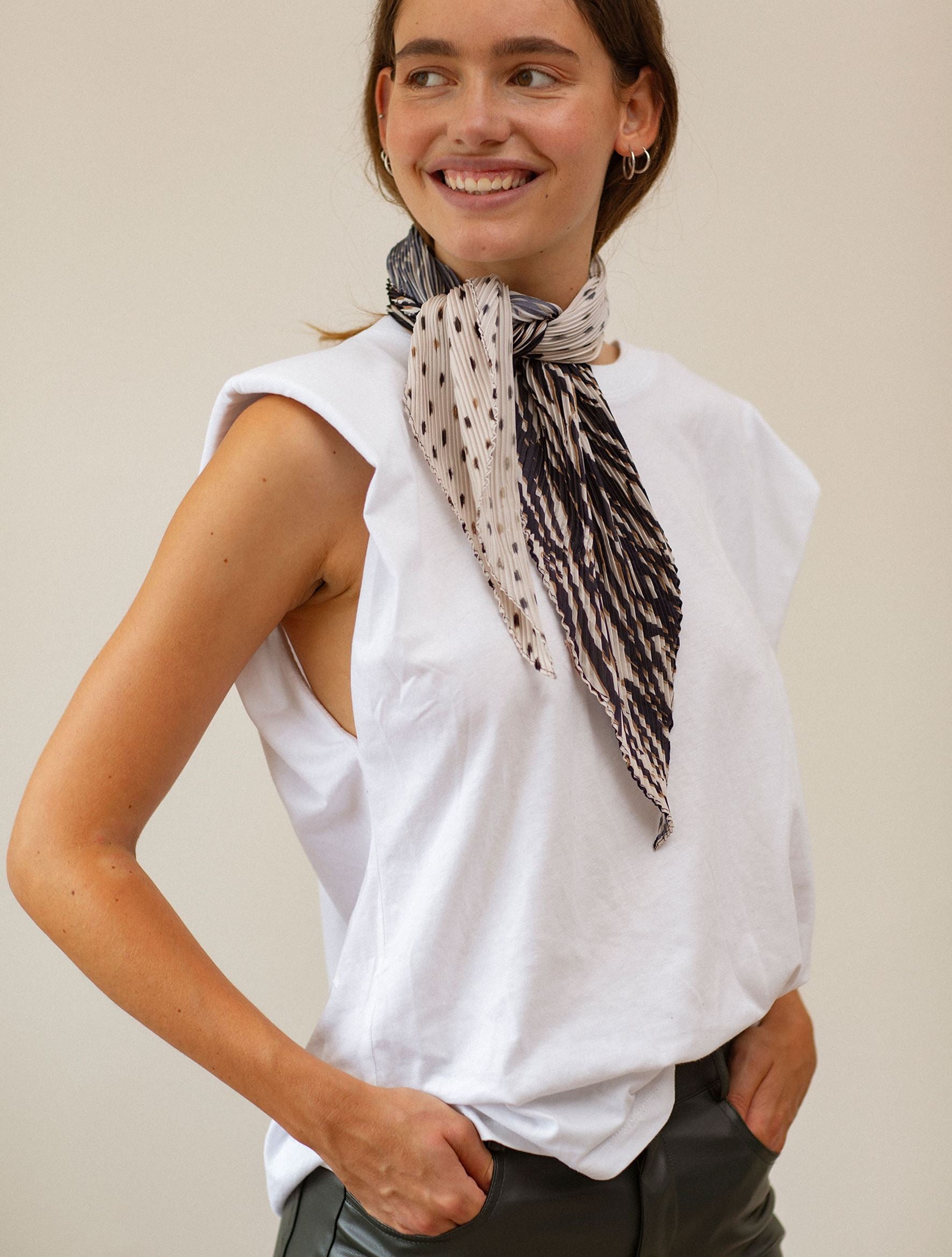 Animix Plea Scarf OneSize   - Becksöndergaard