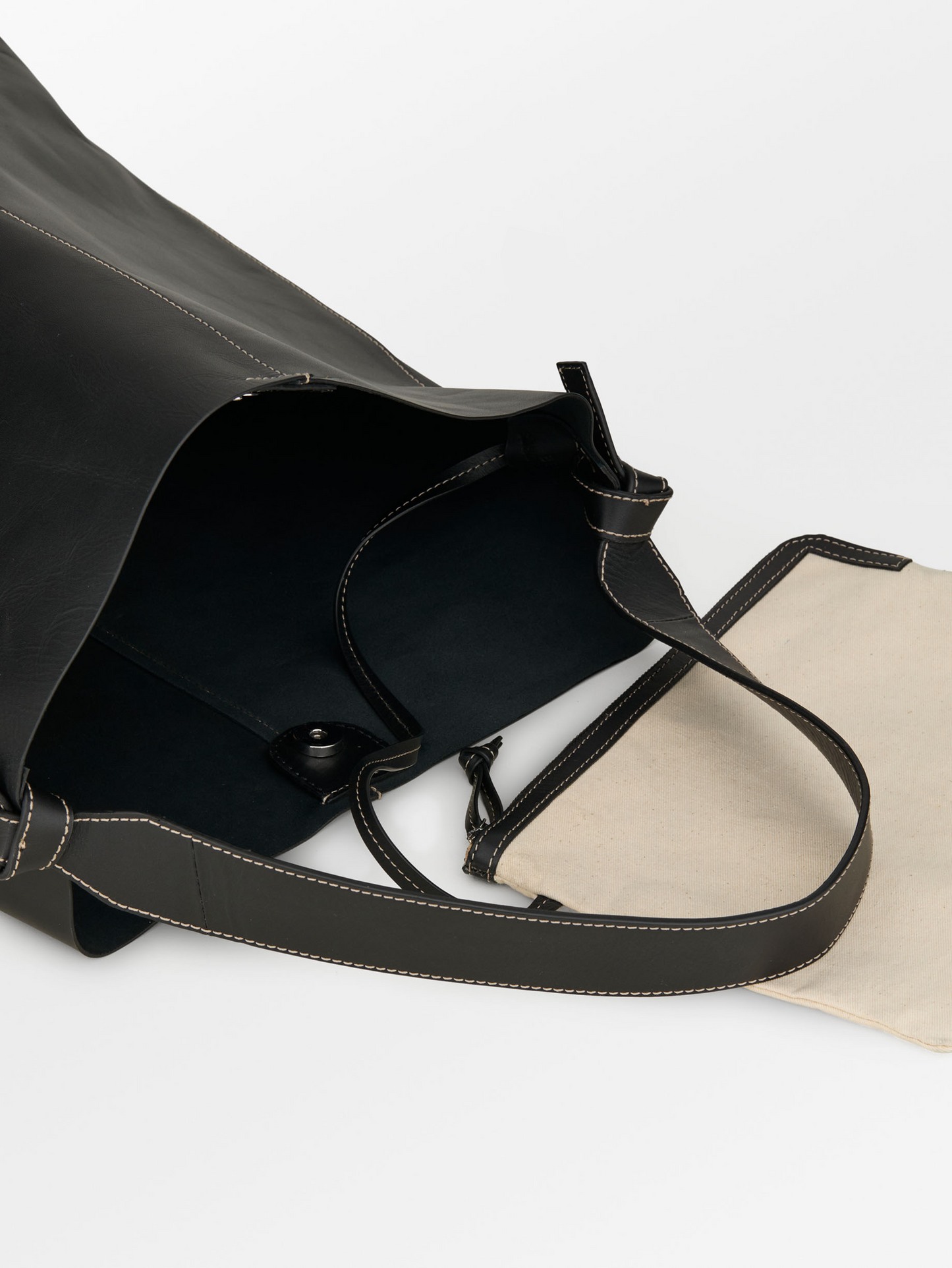 Glossy Mae Leather Shopper Bag - Black OneSize   - Becksöndergaard